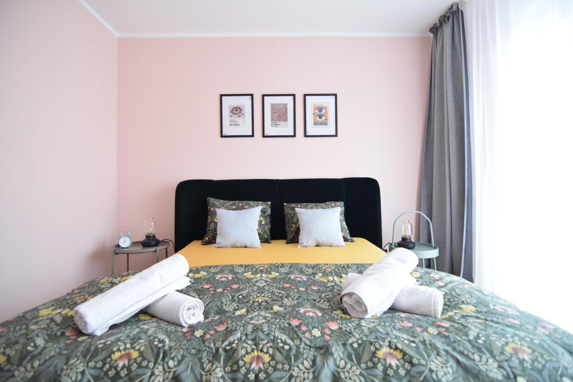 Stylish Apartment With Video Projector Bucarest Extérieur photo